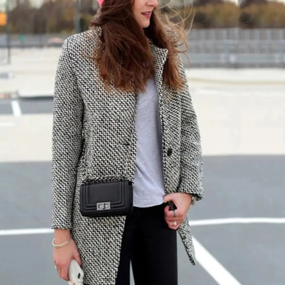 Audrey | Timeless Houndstooth Coat