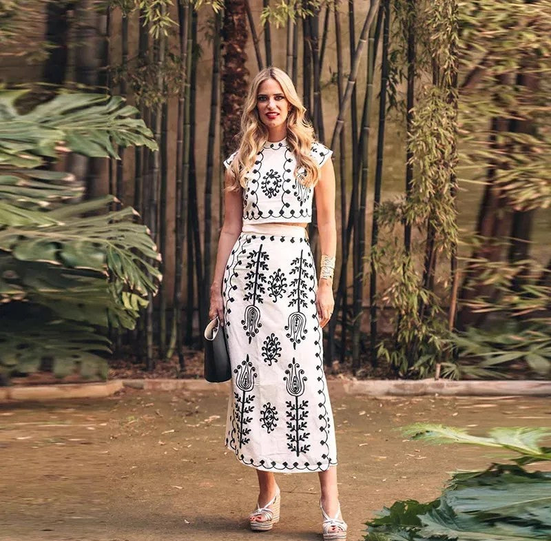 Camilla - Elegant Summer Set