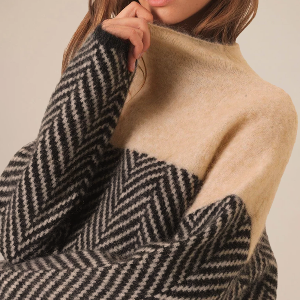 ADELIE | LUXURIOUSLY SOFT TURTLENECK