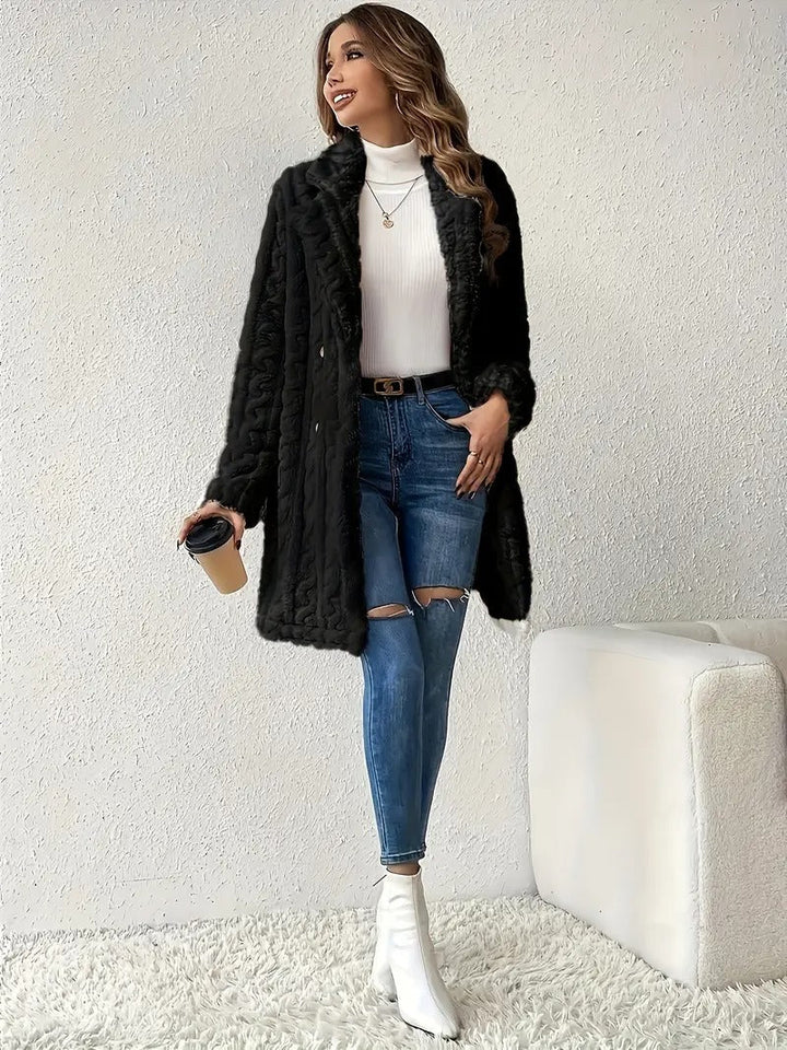 Léa - Cozy Faux Fur Coat